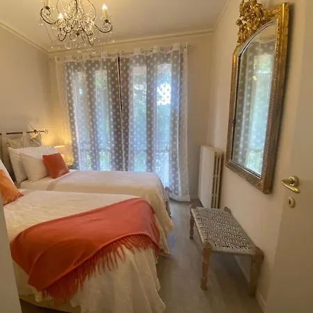 Garda Blue Luxury Apartment *