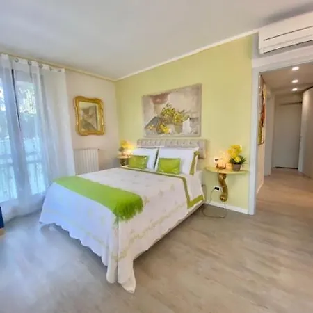 Garda Blue Luxury ديسينسانو ديل غاردا